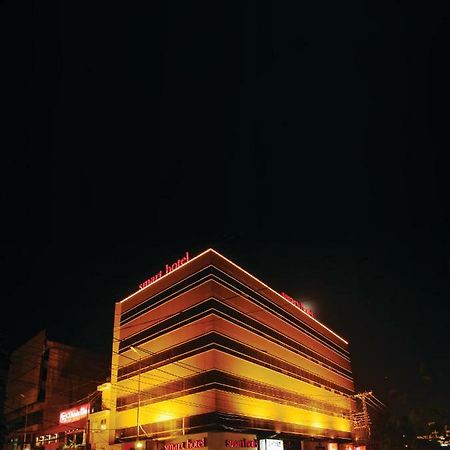 Smart Hotel Lahore Ngoại thất bức ảnh