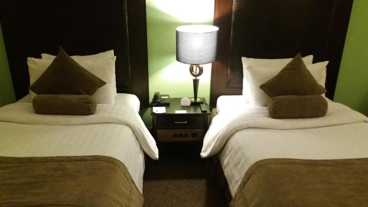 Smart Hotel Lahore Ngoại thất bức ảnh