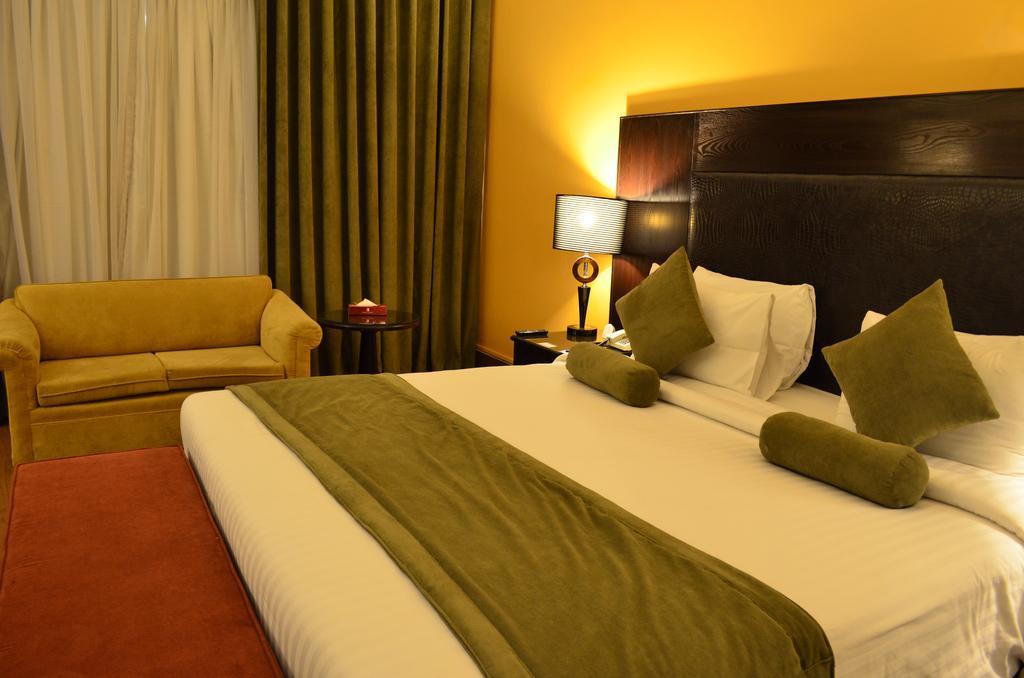 Smart Hotel Lahore Phòng bức ảnh