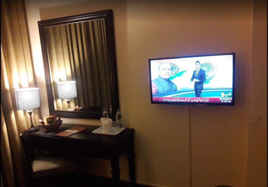 Smart Hotel Lahore Ngoại thất bức ảnh
