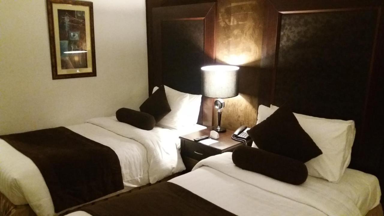 Smart Hotel Lahore Ngoại thất bức ảnh