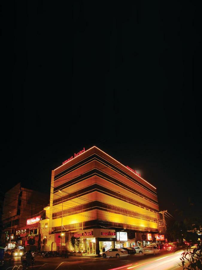 Smart Hotel Lahore Ngoại thất bức ảnh